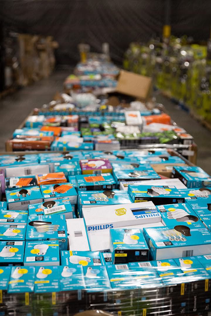 l8 Wholesale Lighting Pallets – 100-120 Items for Resellers, $500 | Liquidation Lighting Fixtures - Image 1